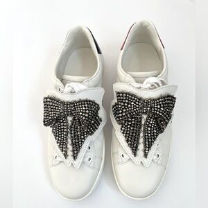 Gucci White Leather Ace Embellished Bow Patch Web Stripe low top sneakers EU38.5